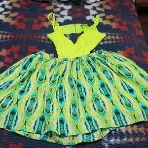 Varga Neon Yellow Top